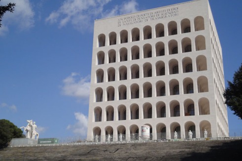 Colosseo_quadrato_Faschismus_75_Jahre_Imperium_Italien_Architektur-14621b1ee523db29